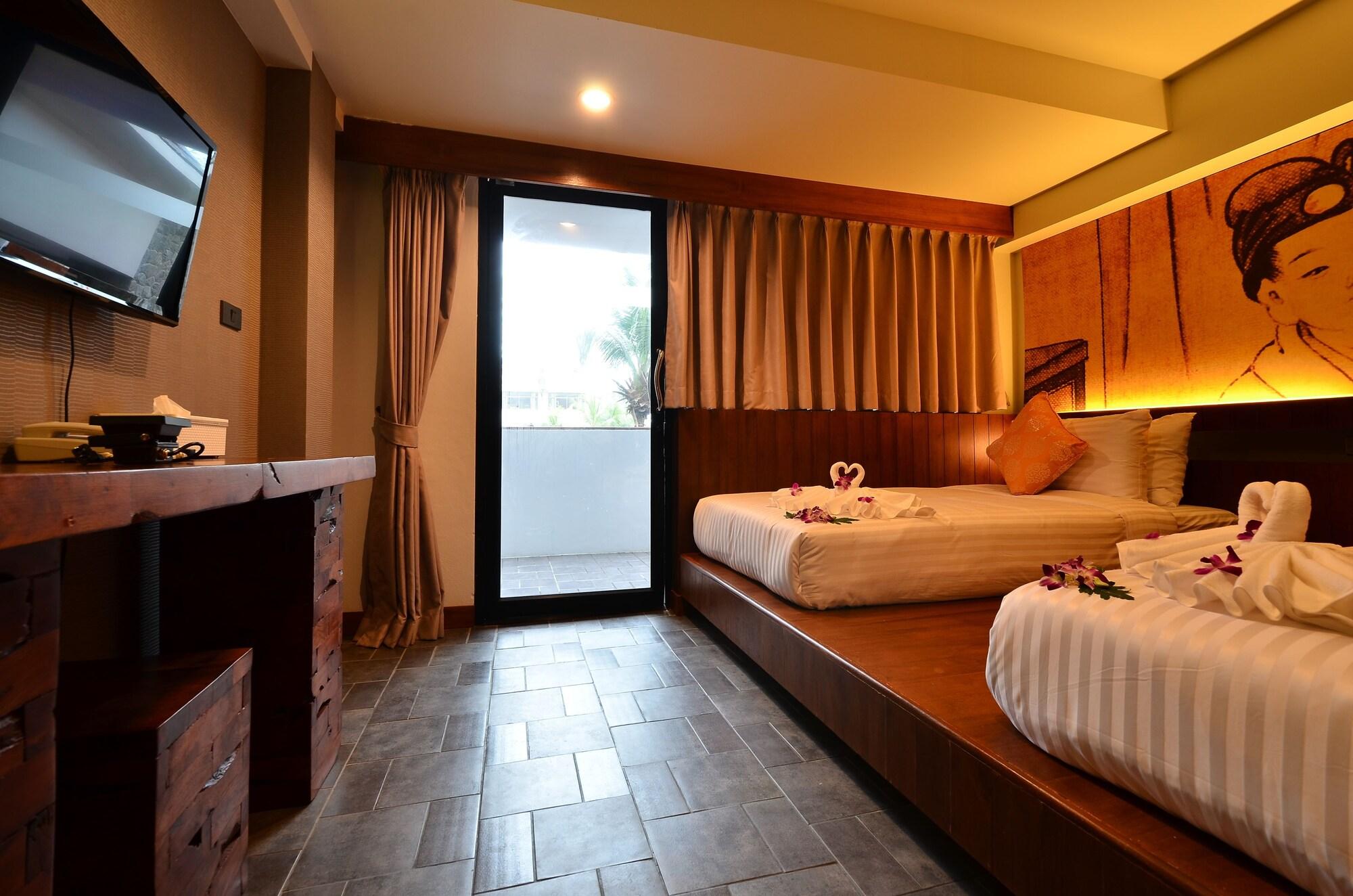 Lap Roi Karon Beachfront By Shanaya Kültér fotó