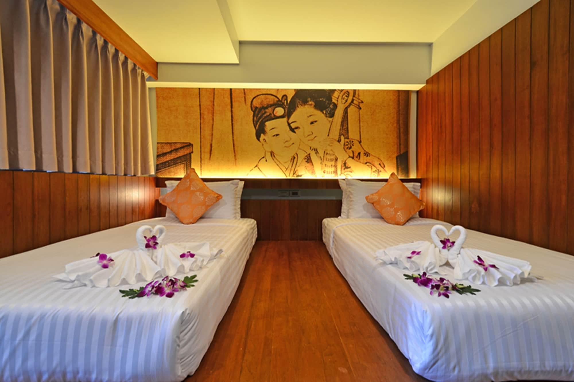 Lap Roi Karon Beachfront By Shanaya Kültér fotó