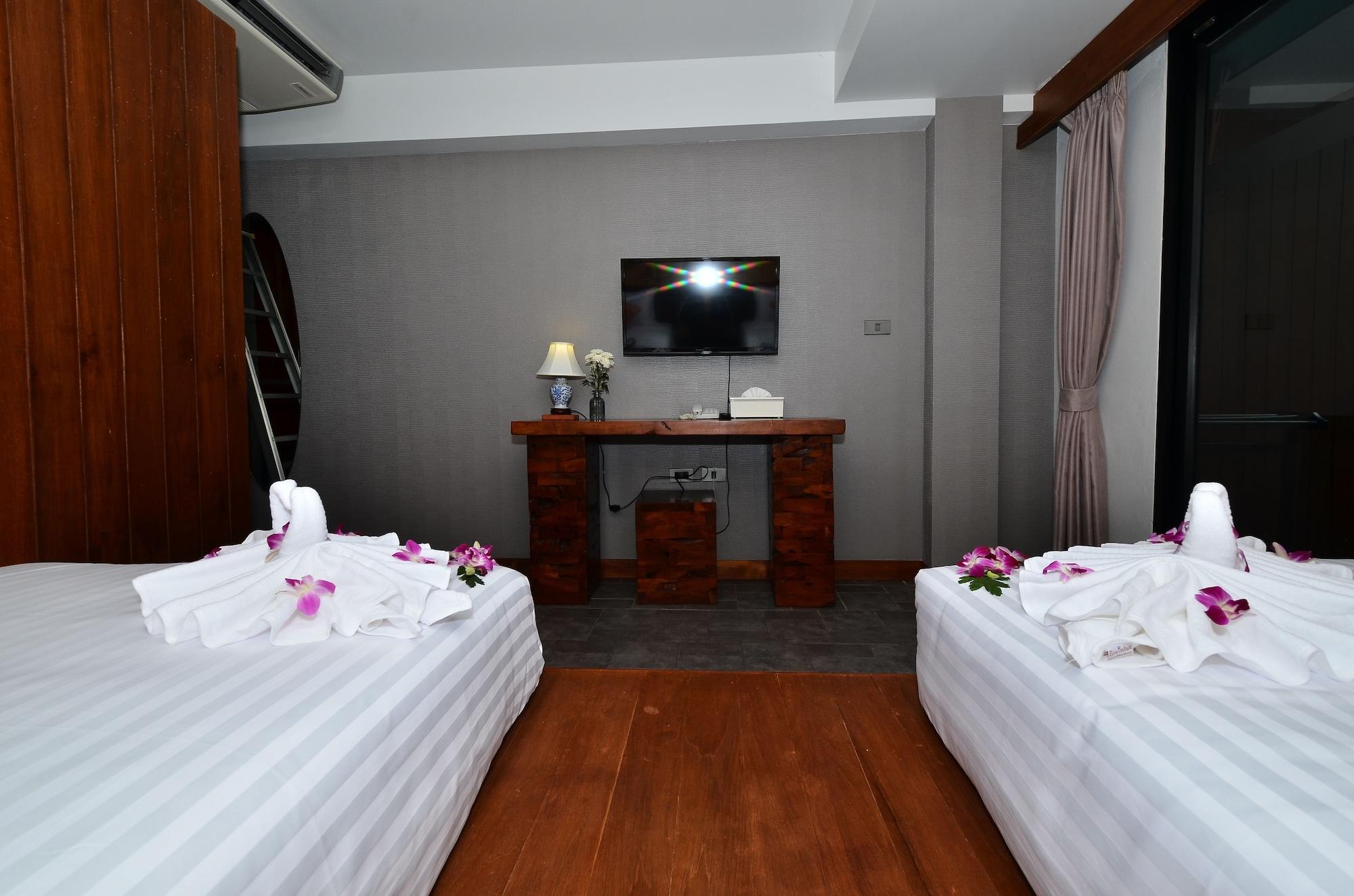 Lap Roi Karon Beachfront By Shanaya Kültér fotó