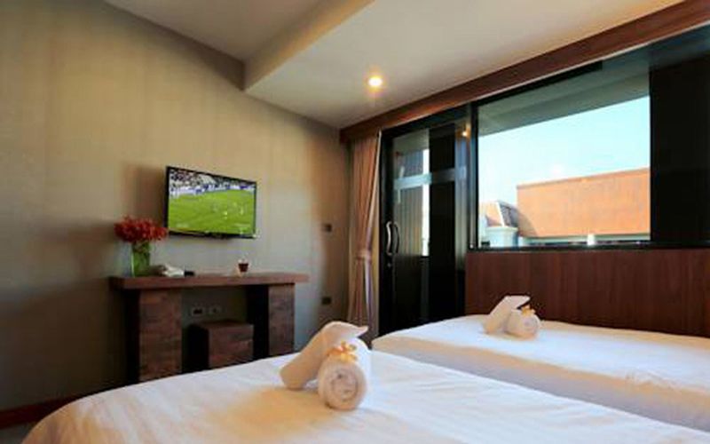 Lap Roi Karon Beachfront By Shanaya Kültér fotó