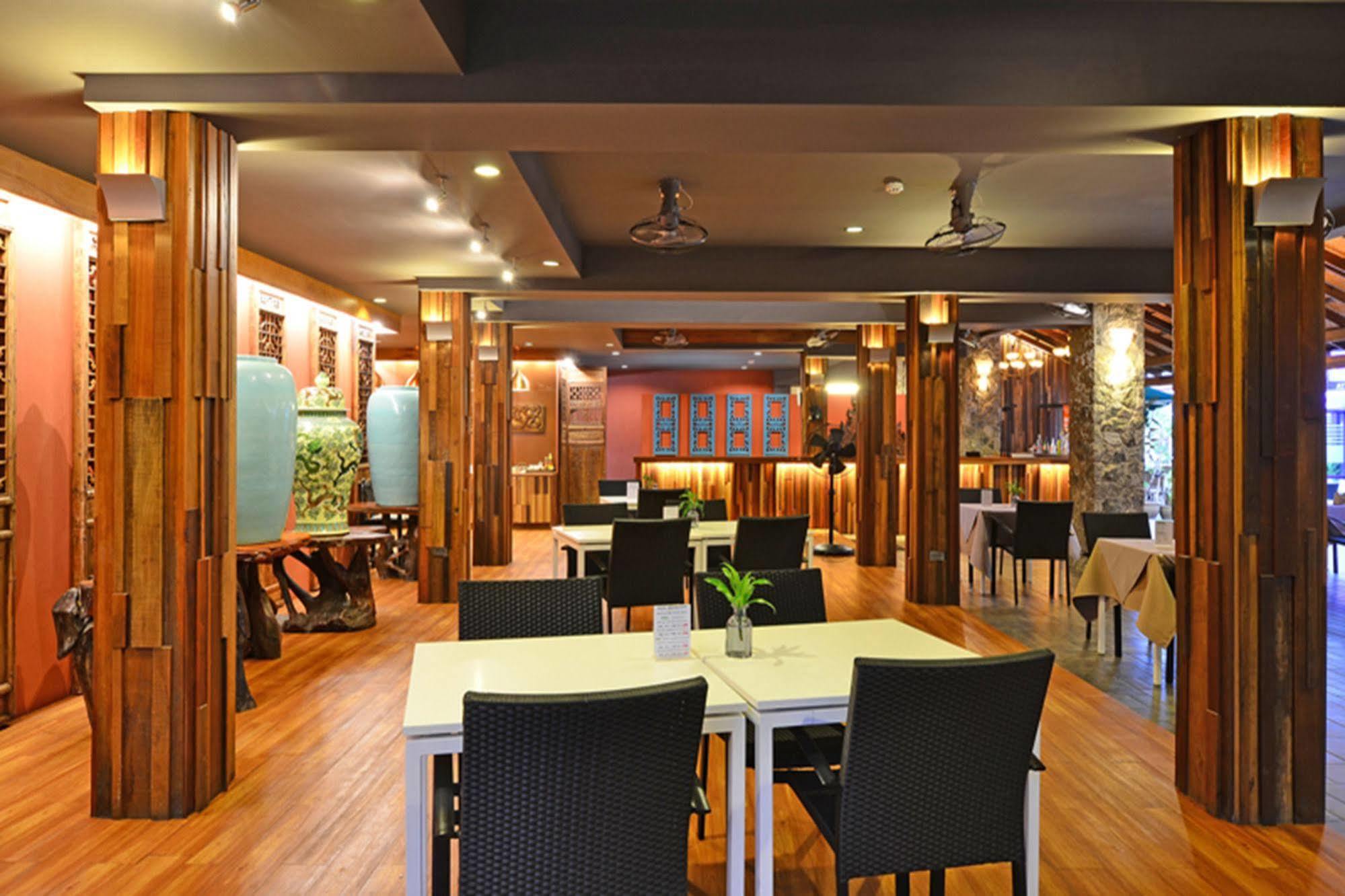 Lap Roi Karon Beachfront By Shanaya Kültér fotó