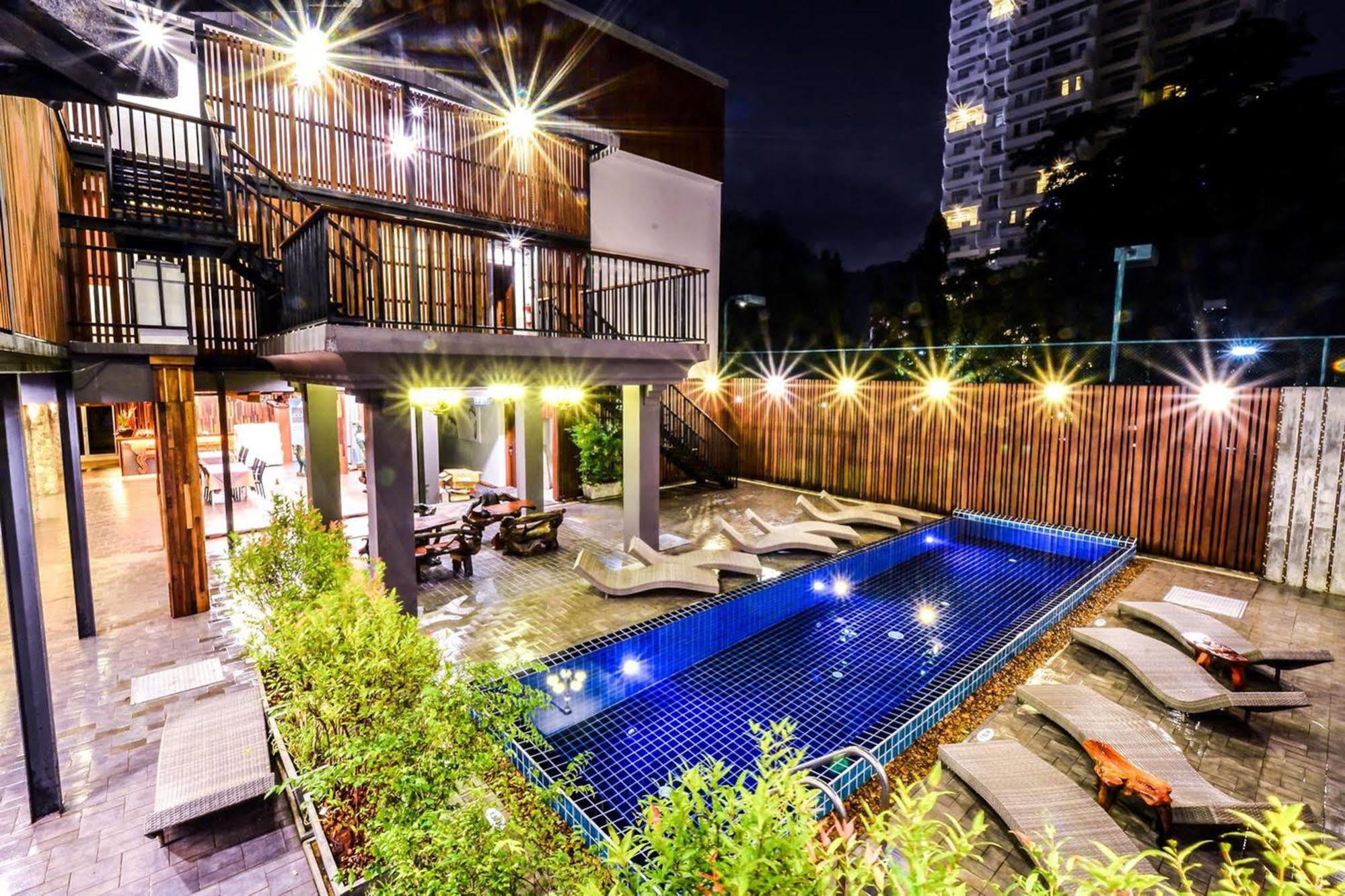 Lap Roi Karon Beachfront By Shanaya Kültér fotó
